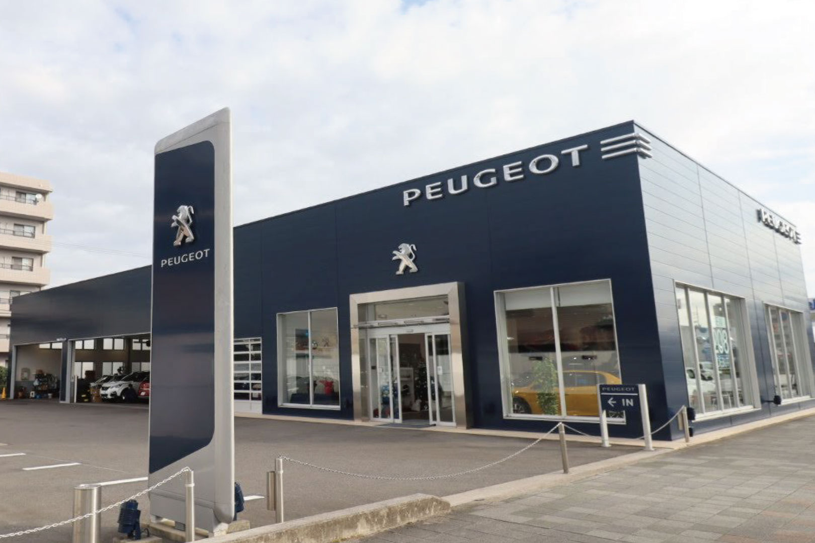 プジョー名古屋中川