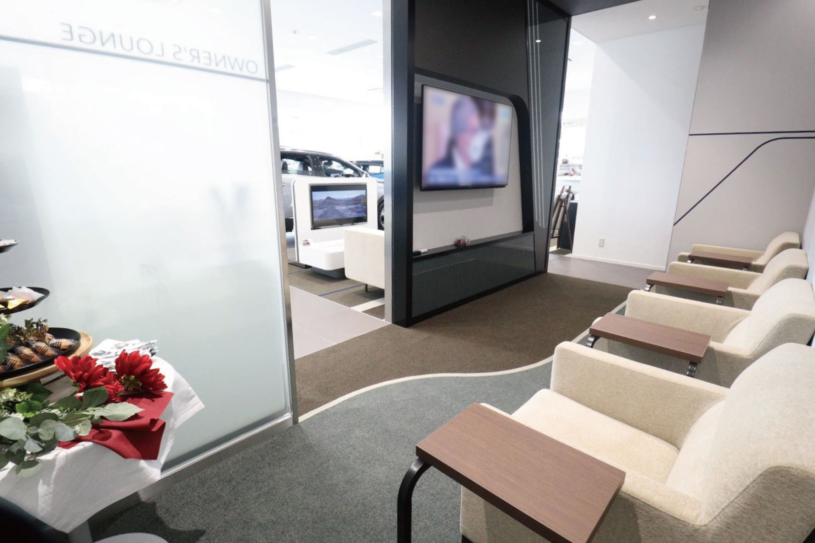 プジョー名古屋中川