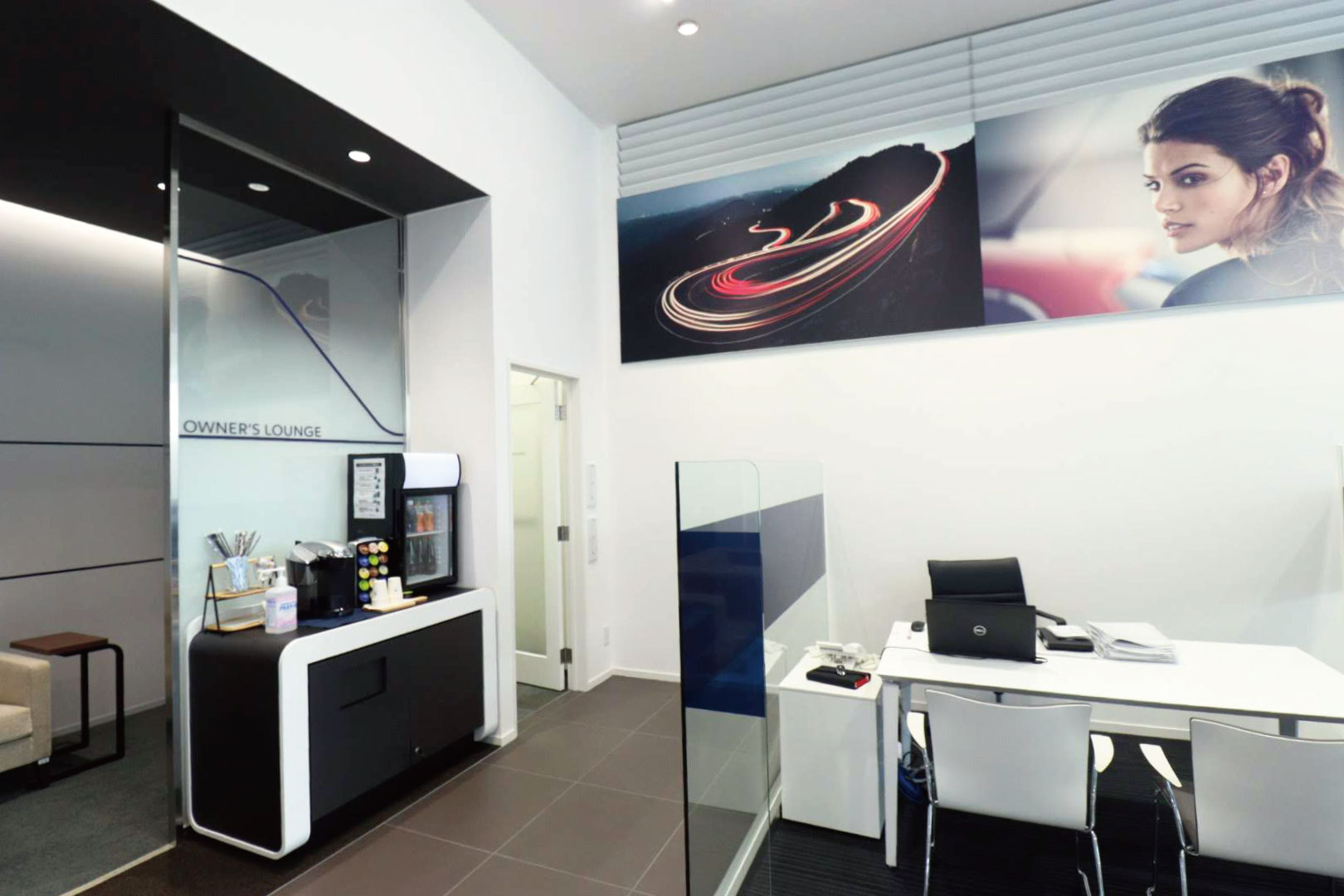 プジョー名古屋中川