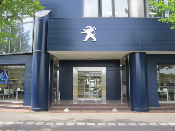 プジョー名古屋名東