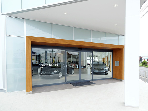 ボルボ・カー津