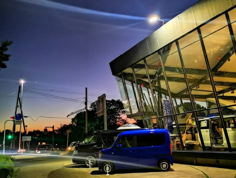 ホワイトハウス キャンパー 横浜